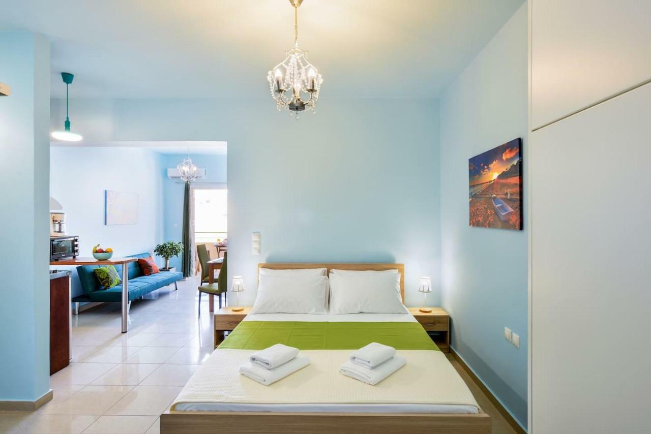 Ferienwohnung SEASIDE Old Venetian Harbour 1st Floor Chania  Exterior foto